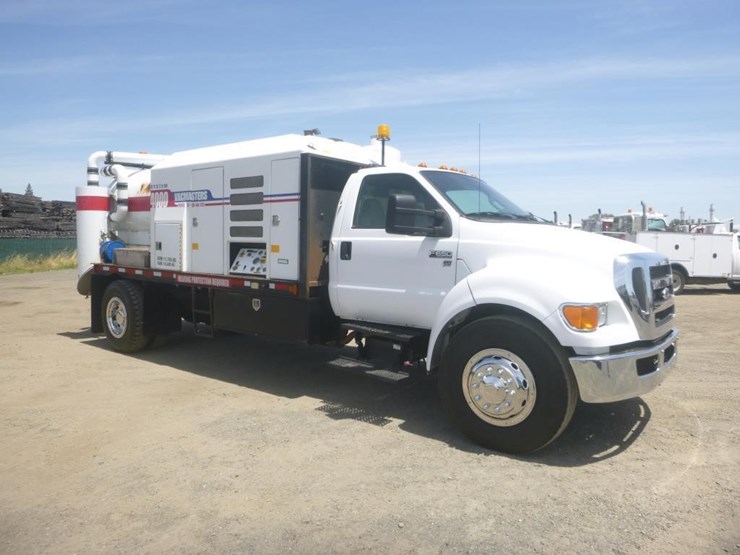 2015-ford-f650-image-2