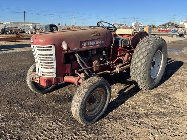 1956-international-300-image-1