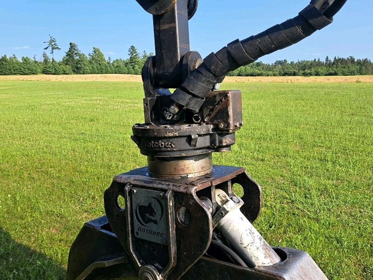 2016-deere-437e-image-30