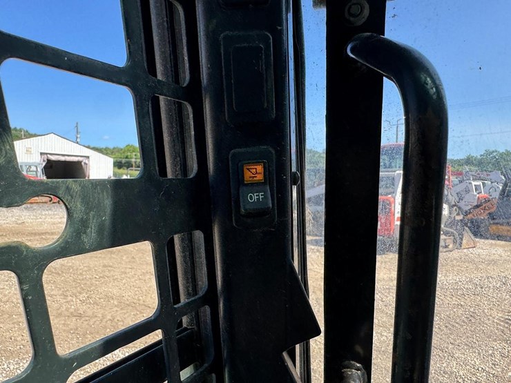bobcat-t590-image-23