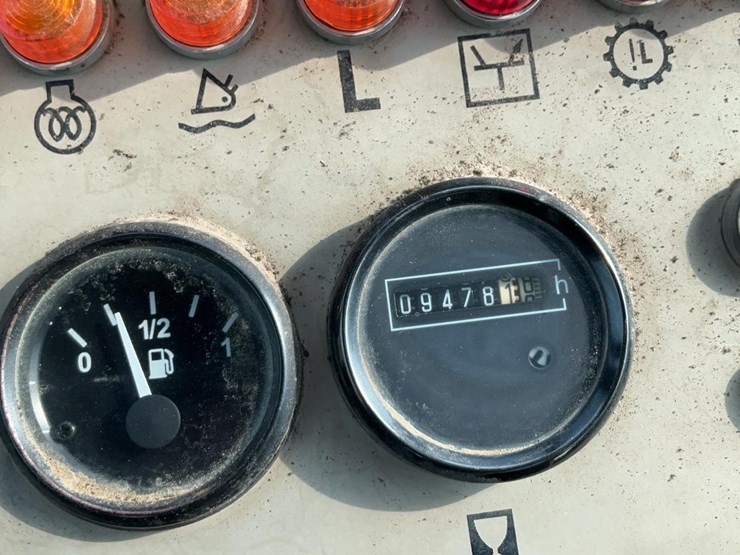 2005-deere-655c-image-13