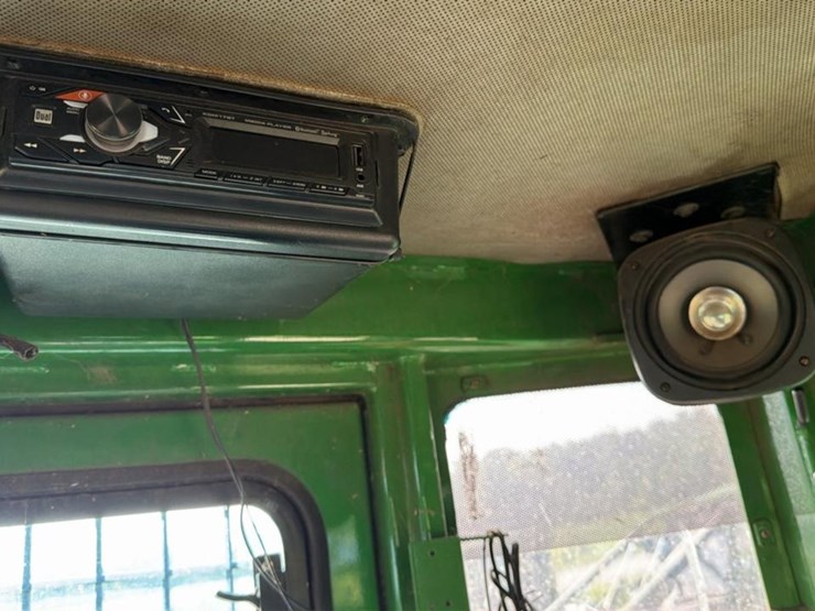 2012-deere-843k-image-37