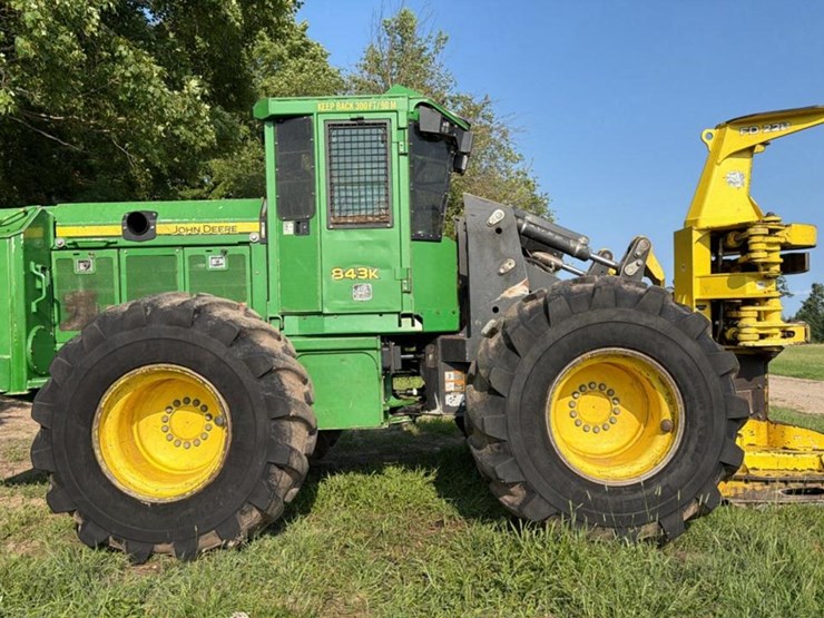 2012-deere-843k-image-6