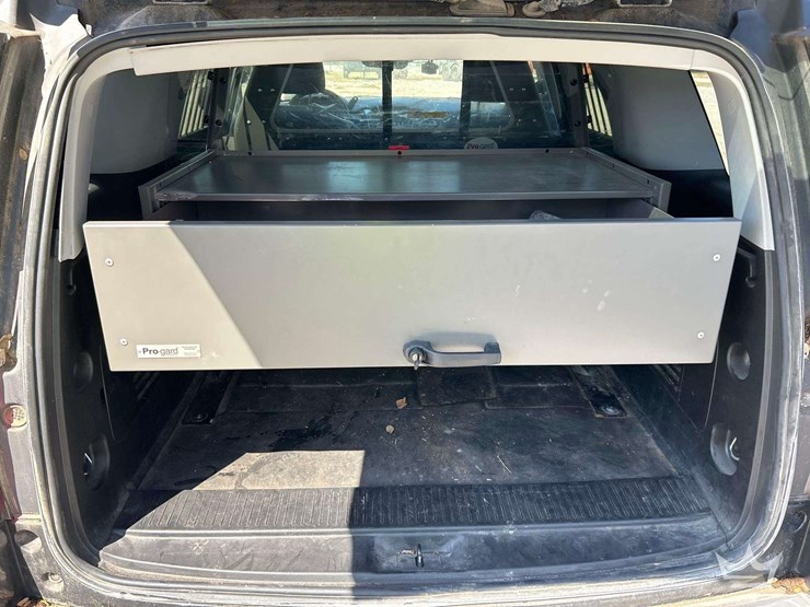 2019-chevrolet-tahoe-image-22