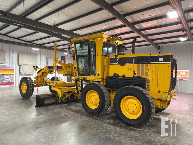 2005-caterpillar-120h-image-4