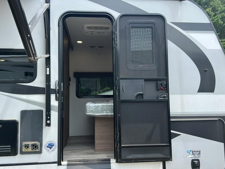 #141-•-2024-alliance-rv-delta-281bh-camper-image-12