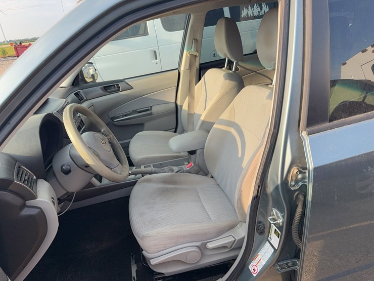 2012-subaru-forester-image-22