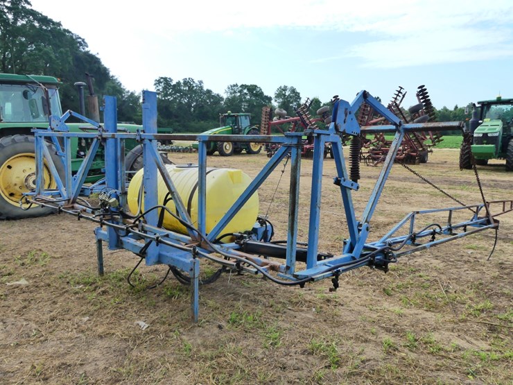 3pt-200-gal-boom-sprayer-image-4