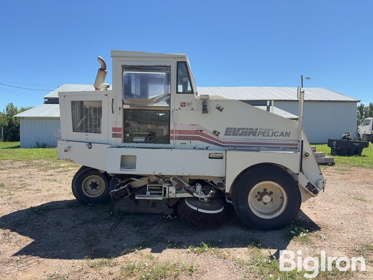 1990-elgin-pelican-image-4
