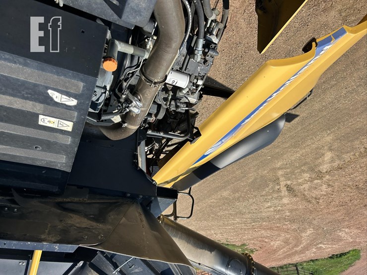 2013-new-holland-cx8080-image-108