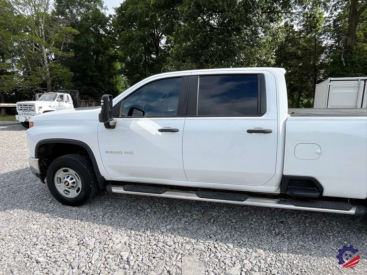 2021-chevrolet-silverado-2500-image-17