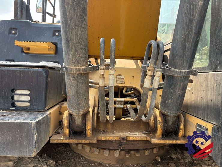 2012-caterpillar-329el-image-54