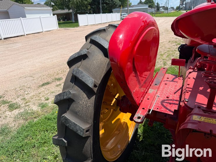 1951-massey-ferguson-30-image-19