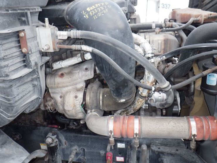 2017-freightliner-cascadia-125-evolution-image-31
