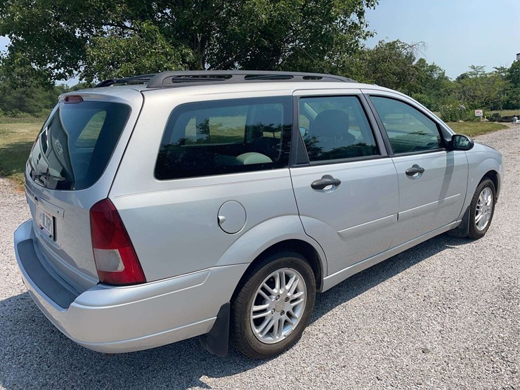 2007-ford-focus-image-4