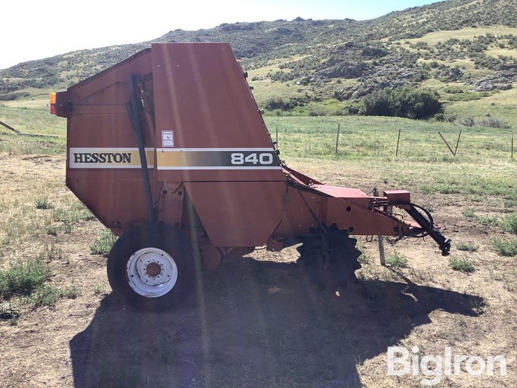 hesston-840-image-4