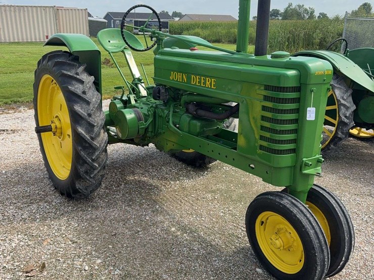 john-deere-model-b-image-3