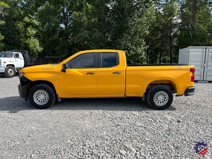 2021-chevrolet-silverado-1500-image-2