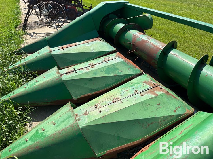 john-deere-454-image-14