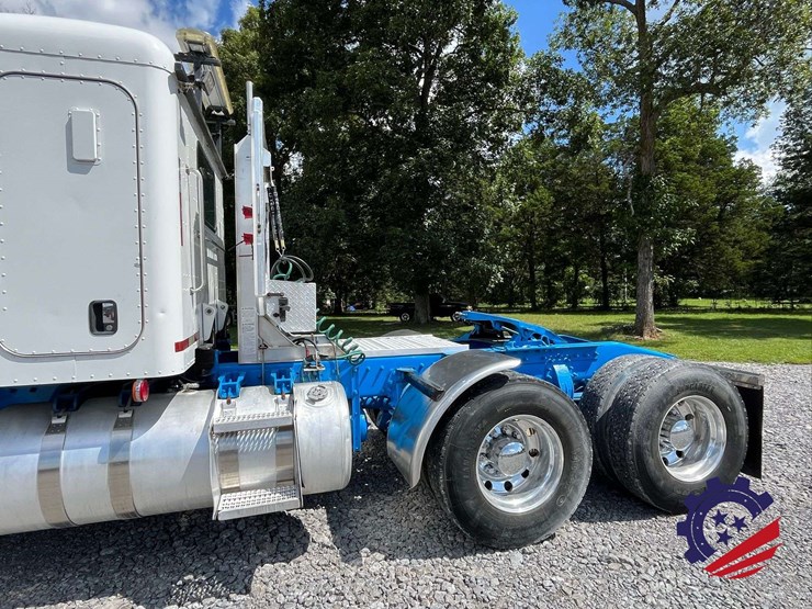 2013-peterbilt-367-image-20