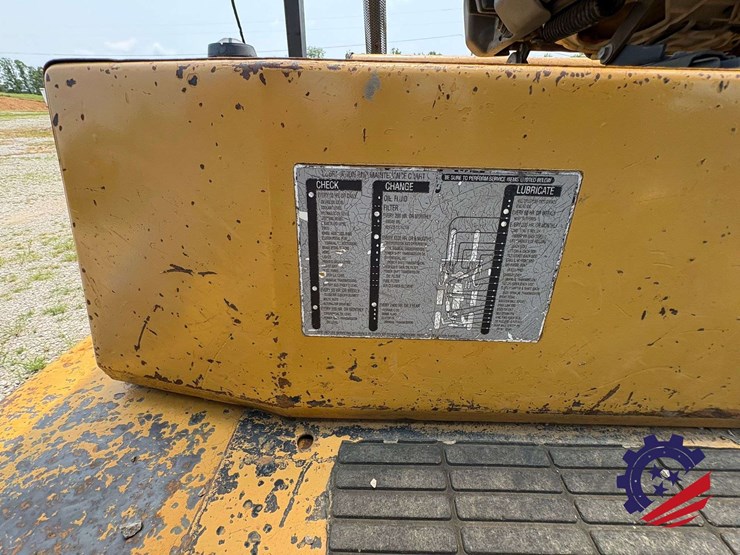 caterpillar-dp70-image-68