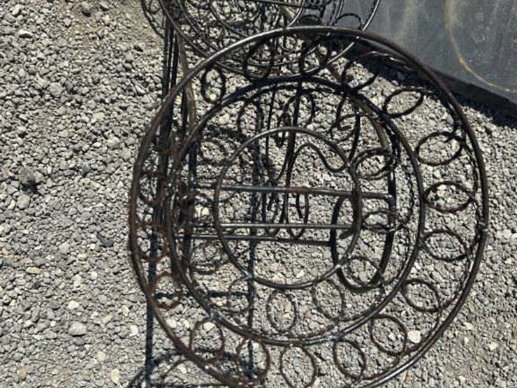 #151-•-metal-art---(3)-flower-pot-stand-image-4