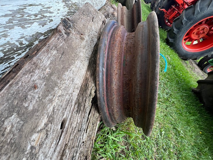 #9950-•-(2)-steel-rims-image-5
