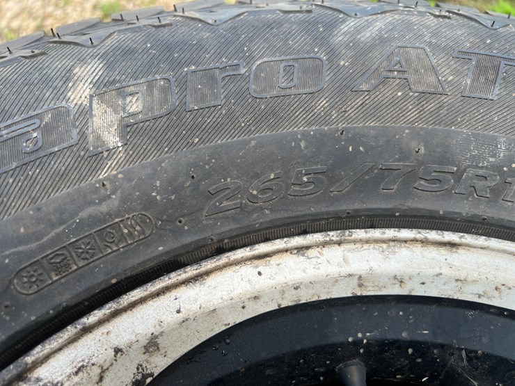 #9932-•-(4)-tires-image-5