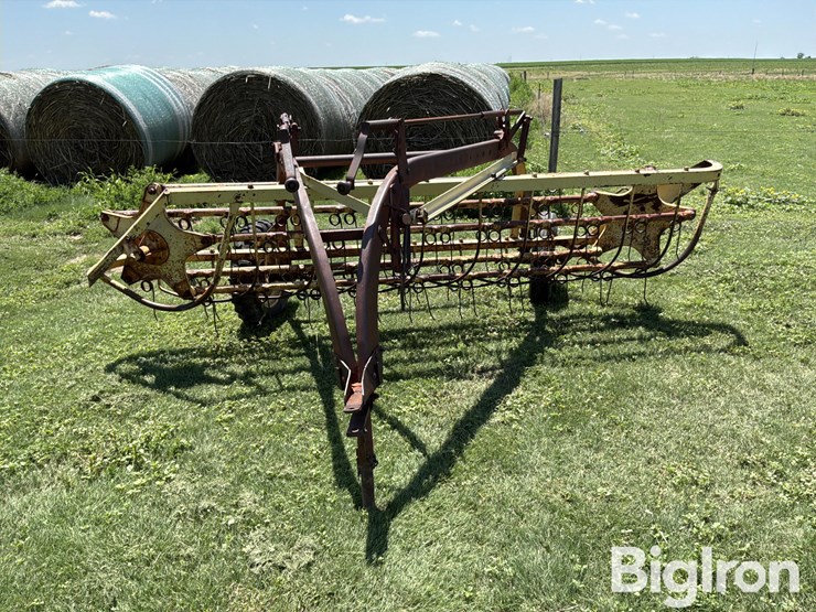 new-holland-56-image-2