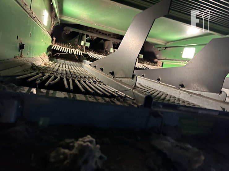 2007-john-deere-9760-sts-image-68