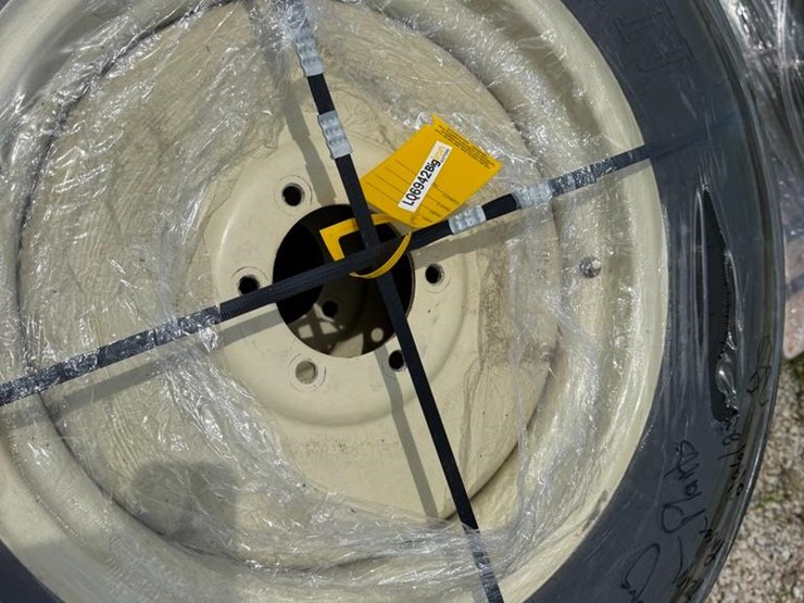 titan-7.50-20sl-tires-image-9