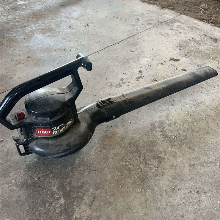 Toro Super BlowerVac Model 51587 Corded Electric Leaf Blower
