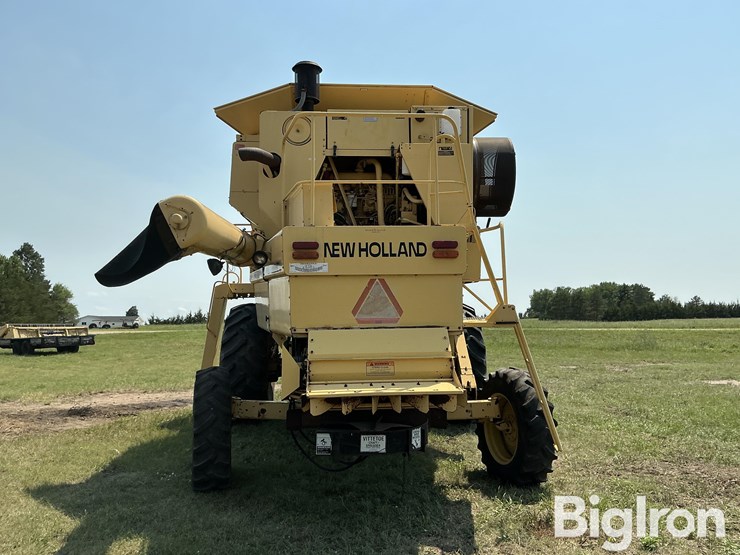 1997-new-holland-tr88-image-6