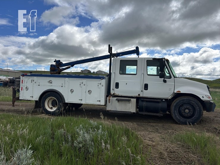 2003-international-durastar-4300-image-4
