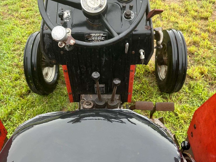 1977-massey-ferguson-255-image-4