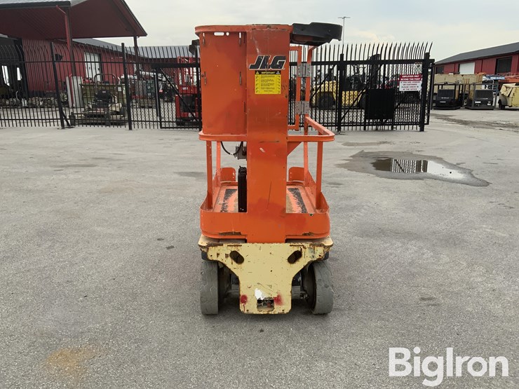 2016-jlg-1230es-image-2