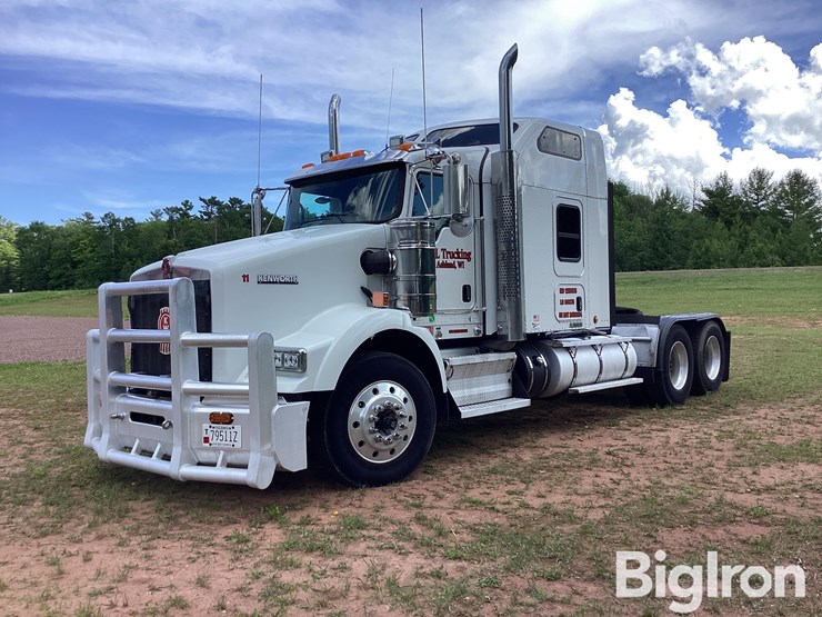 2011-kenworth-t800-image-1