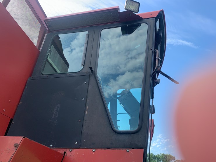 case-ih-1680-image-73