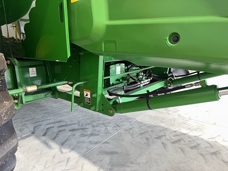 2010-john-deere-9670-sts-image-125