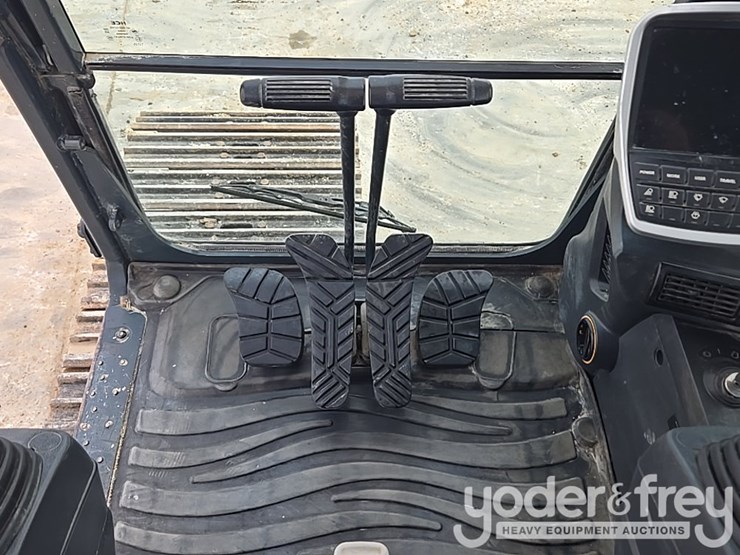 hyundai-hx260l-image-70