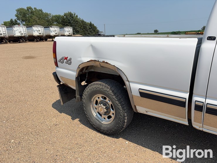 2002-chevrolet-silverado-1500-image-18