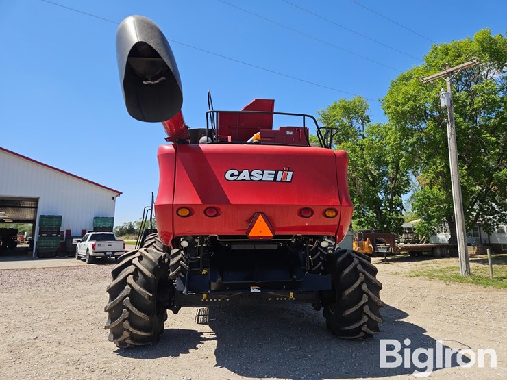 2007-case-ih-7010-image-6