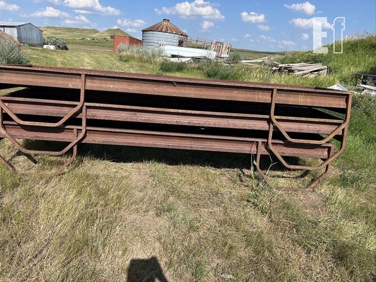 3x-feed-bunks-22x30-6956-image-2