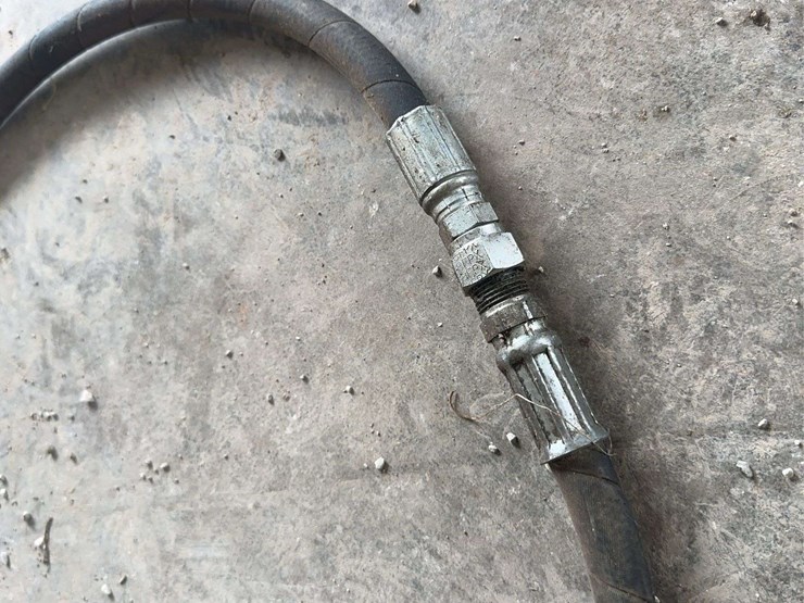 pioneer-ag-hydraulic-hoses-and-quick-disconnect-couplers-lot-image-13