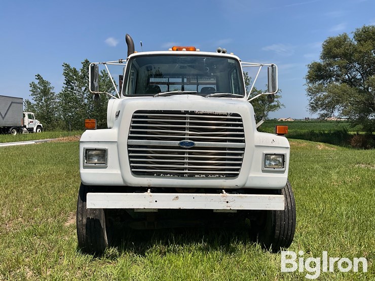1984-ford-ln8000-image-2
