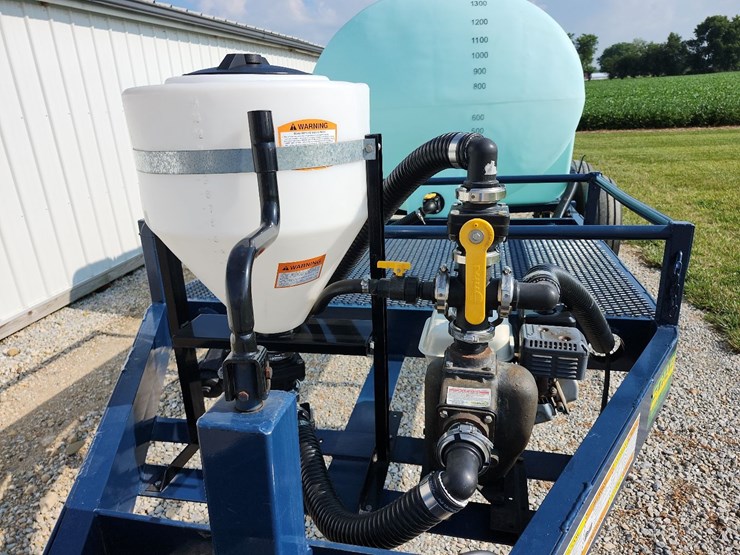 schaben-1300-gal.-tandem-nurse-trailer-image-15