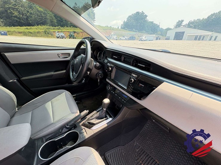 2015-toyota-carolla-l/le-image-70