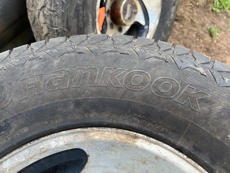 #9932-•-(4)-tires-image-6
