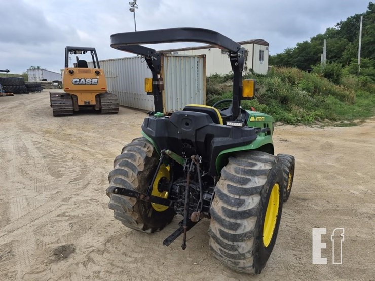 john-deere-3032e-image-9