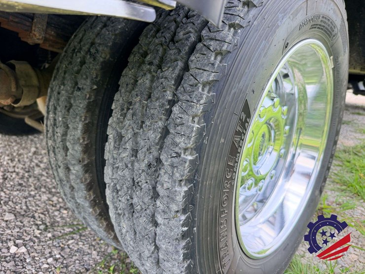 2019-ford-f550-xl-image-18